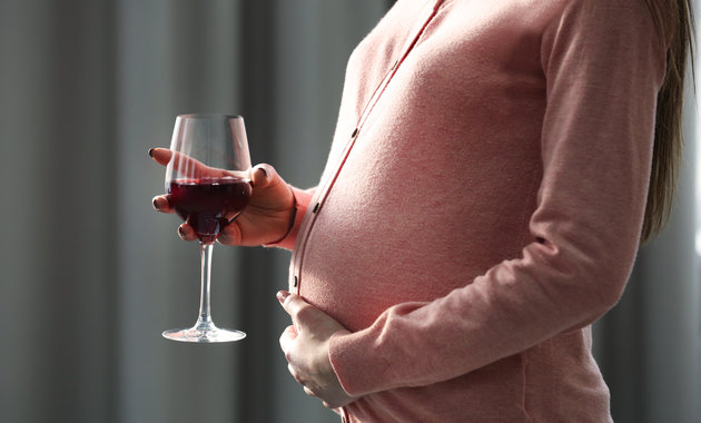 Young Mothers May Be At A Higher Risk Of Consuming Alcohol - Tata 1mg ...